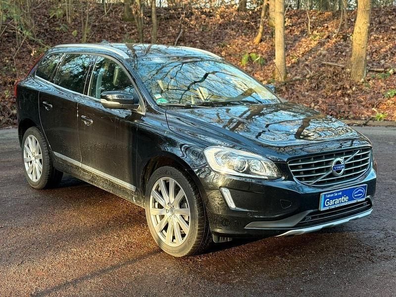 Gebraucht Volvo XC60 Summum 150 PS (110 kW) 2017 Schwarz SUV