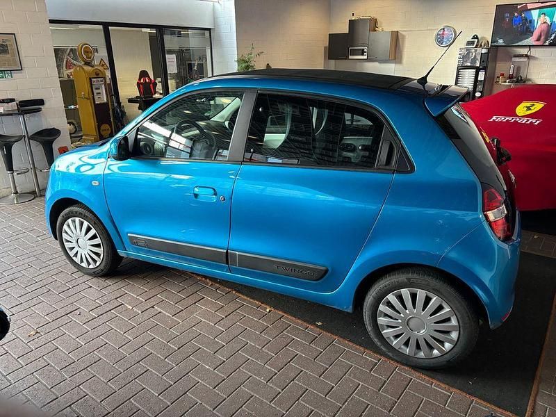 Gebraucht Renault Twingo 71 PS (52 kW) 2014 Blau Kleinwagen