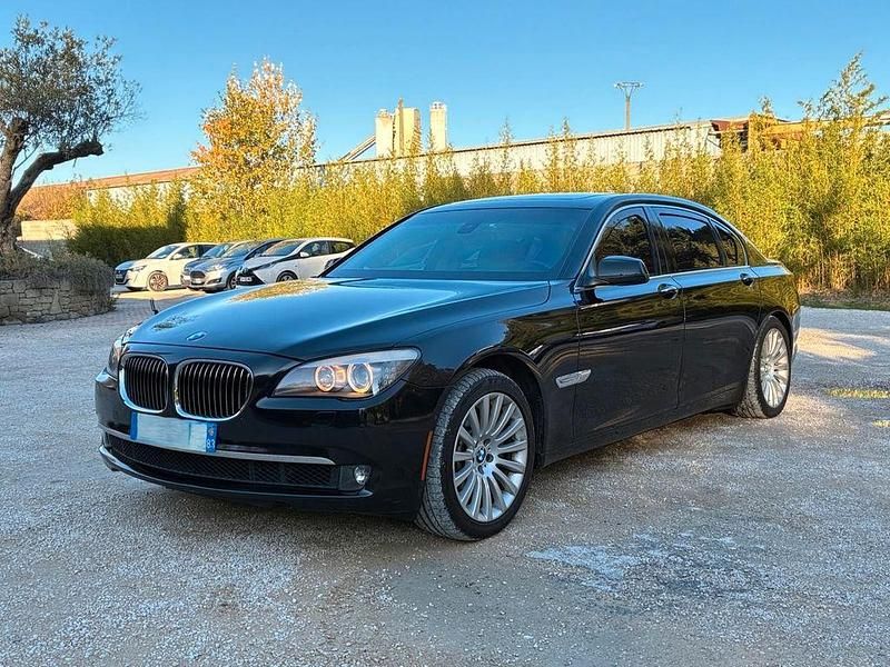 Gebraucht BMW 750L 449 PS (330 kW) 2012 Schwarz Limousine