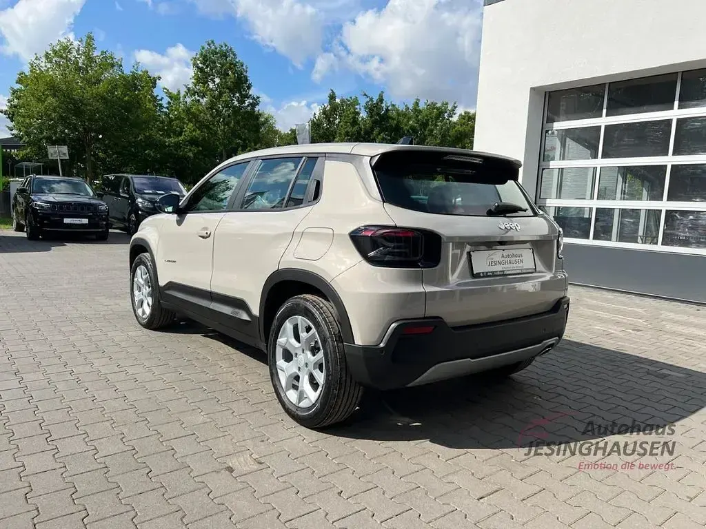 Neu Jeep Avenger Altitude 101 PS (74 kW) 2025 Grau SUV