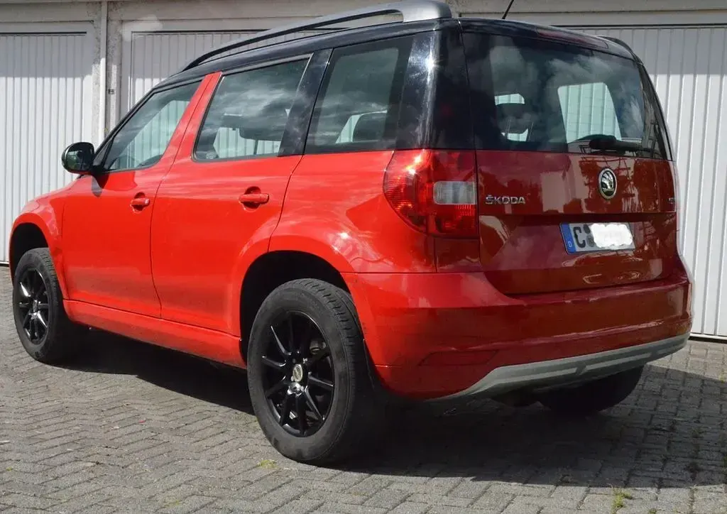 Gebraucht Skoda Yeti Active 105 PS (77 kW) 2015 Rot SUV