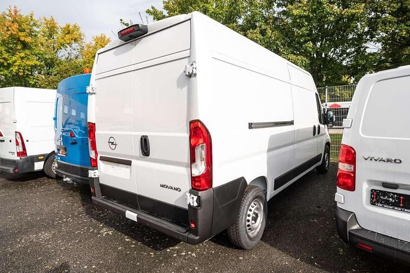 Gebraucht Opel Movano 140 PS (102 kW) 2024 Casablancaweiß Van