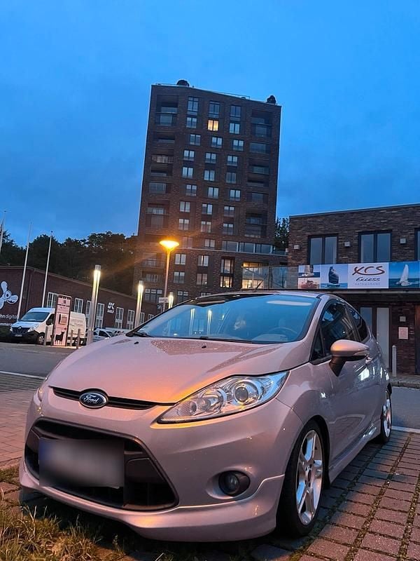 Grau Gebraucht 2010 Ford Fiesta ST Coupé | 3.900 € (Etwas zu teuer) - Bild 1/4