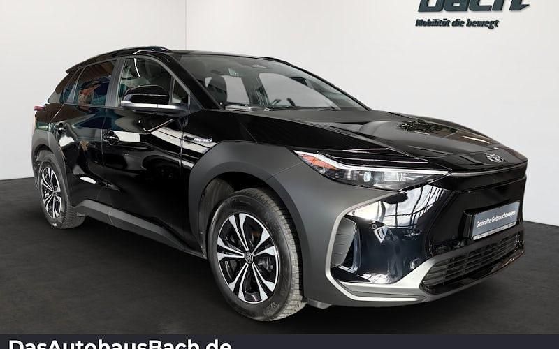 Gebraucht Toyota bZ4X 150 kW (204 PS) 2024 Schwarz SUV
