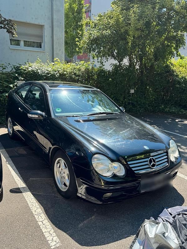 Schwarz Gebraucht 2003 Mercedes C180 | 5.500 € - Bild 1/4