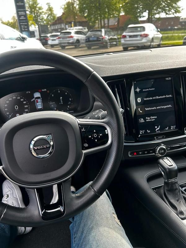 Gebraucht Volvo V90 235 PS (172 kW) 2019 Schwarz Kombi