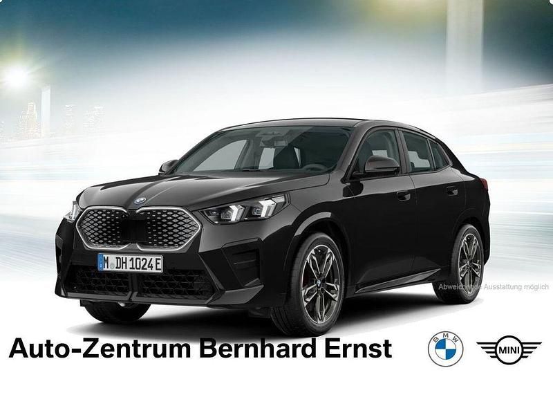 Neu BMW iX2 Performance 230 kW (313 PS) 2026 Schwarz SUV