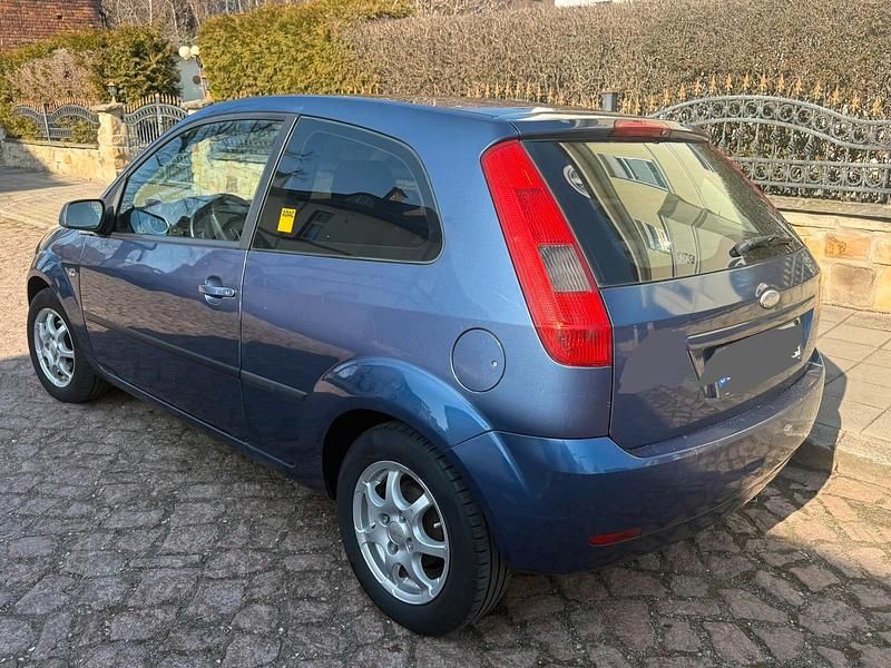 Gebraucht Ford Fiesta 2005 Blau Kleinwagen