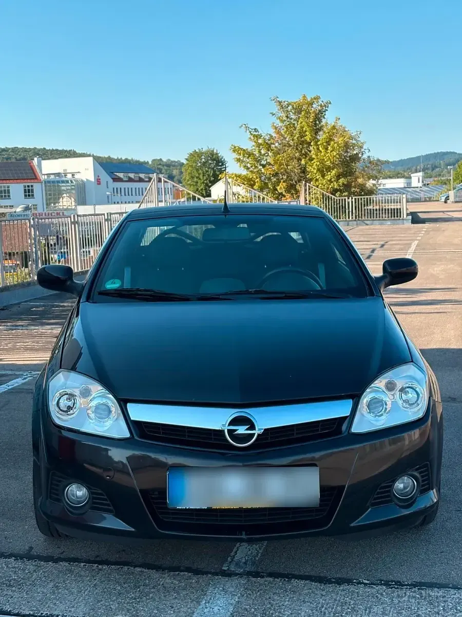 Gebraucht Opel Tigra 90 PS (66 kW) 2006 Schwarz Cabrio
