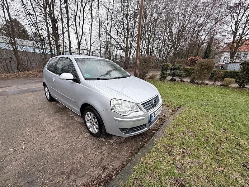 Gebraucht VW Polo 80 PS (58 kW) 2007 Silber Kleinwagen