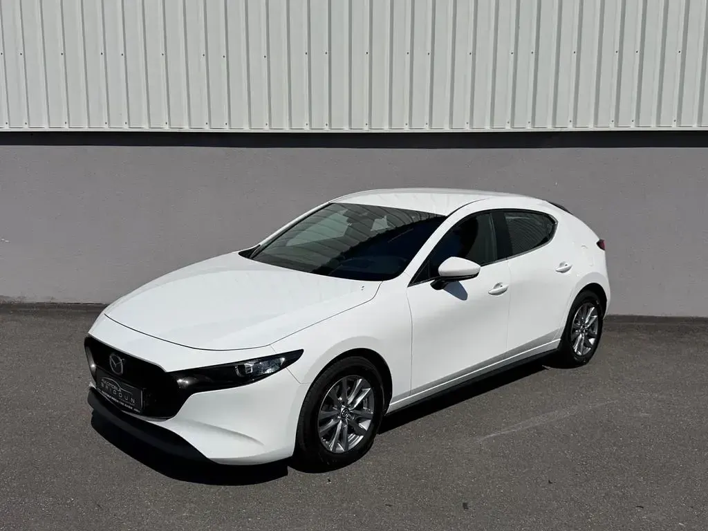 Gebraucht Mazda 3 Sky 186 PS (136 kW) 2023 Weiß Limousine