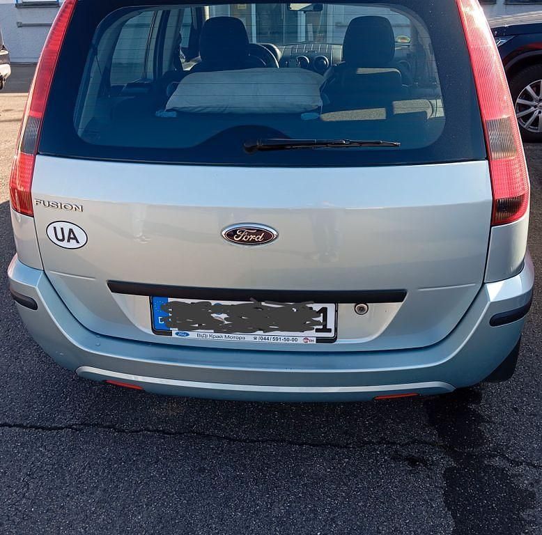 Gebraucht Ford Fusion 80 PS (58 kW) 2004 Silber Kleinwagen