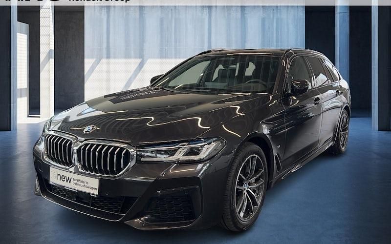 Gebraucht BMW 540 Shadowline 333 PS (244 kW) 2023 Grau Kombi