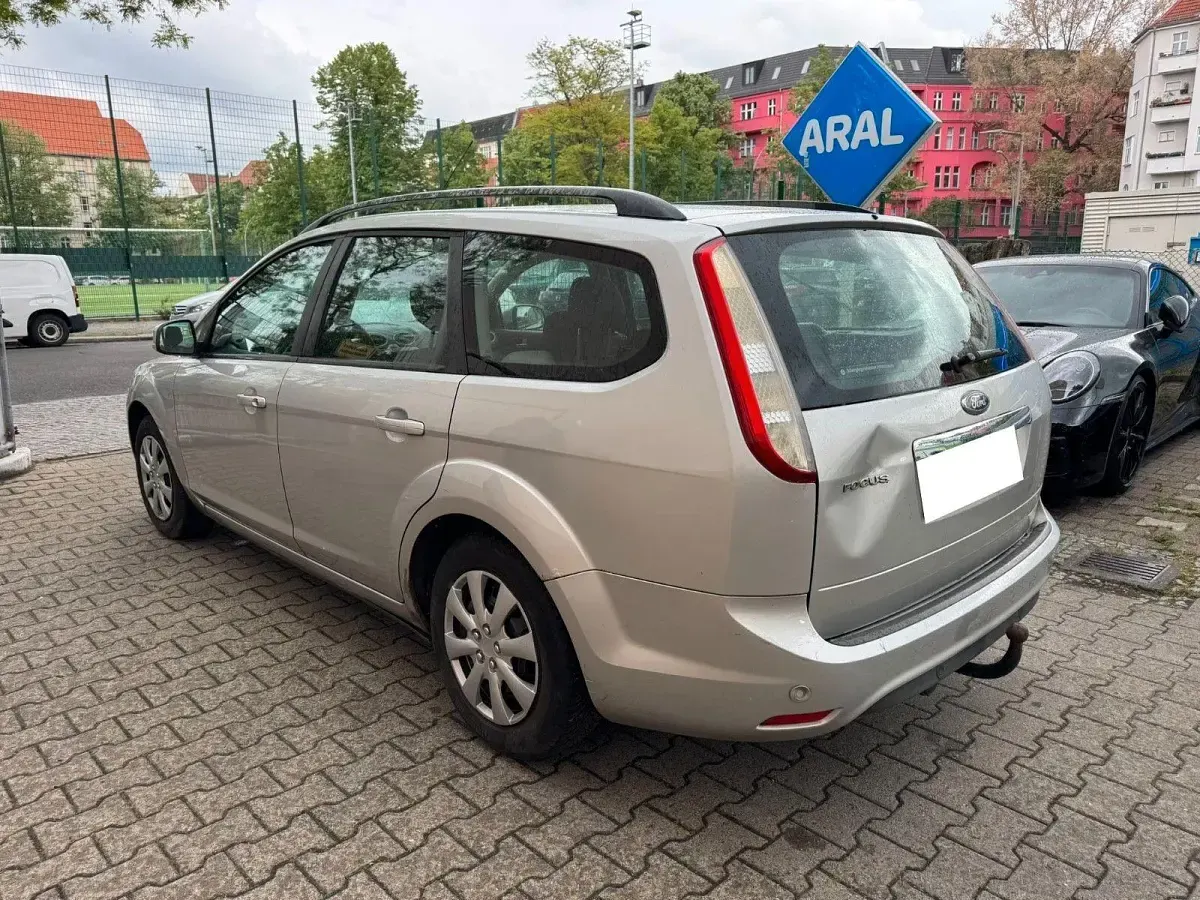 Gebraucht Ford Focus Style 125 PS (91 kW) 2008 Silber Kombi