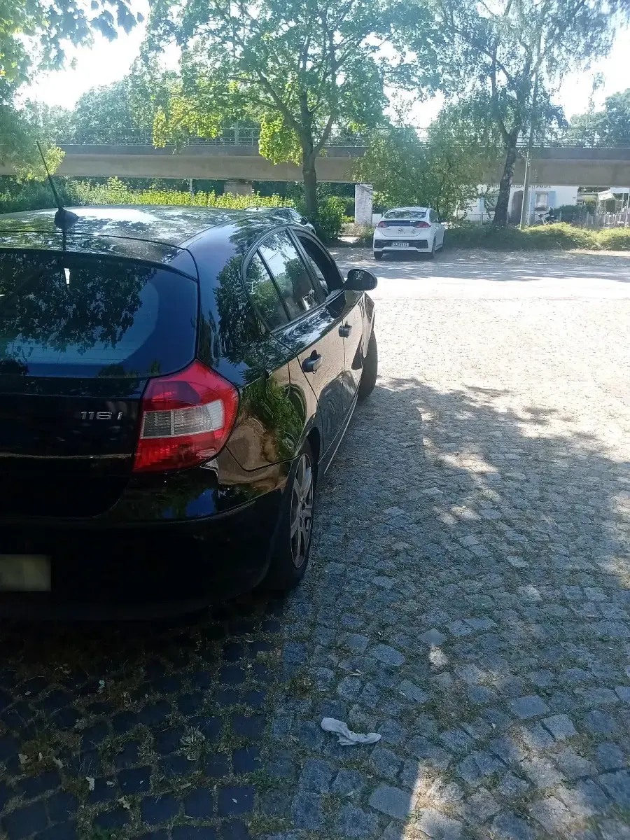 Gebraucht BMW 116 115 PS (84 kW) 2004 Schwarz Kleinwagen