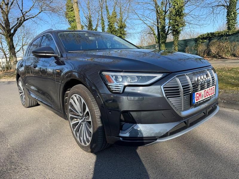 Gebraucht Audi e-tron Advanced 300 kW (408 PS) 2019 Grau SUV