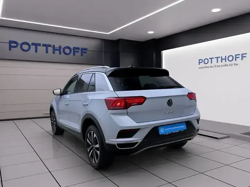 Gebraucht VW T-Roc United 150 PS (110 kW) 2020 White silver metallic SUV