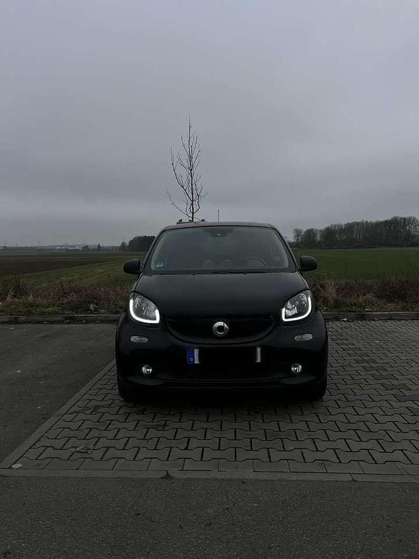 Gebraucht Smart ForFour Basis 71 PS (52 kW) 2017 Schwarz Kleinwagen