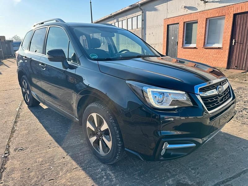 Schwarz Gebraucht 2016 Subaru Forester Exclusive+ SUV | 8.100 € (Guter Preis) - Bild 1/4