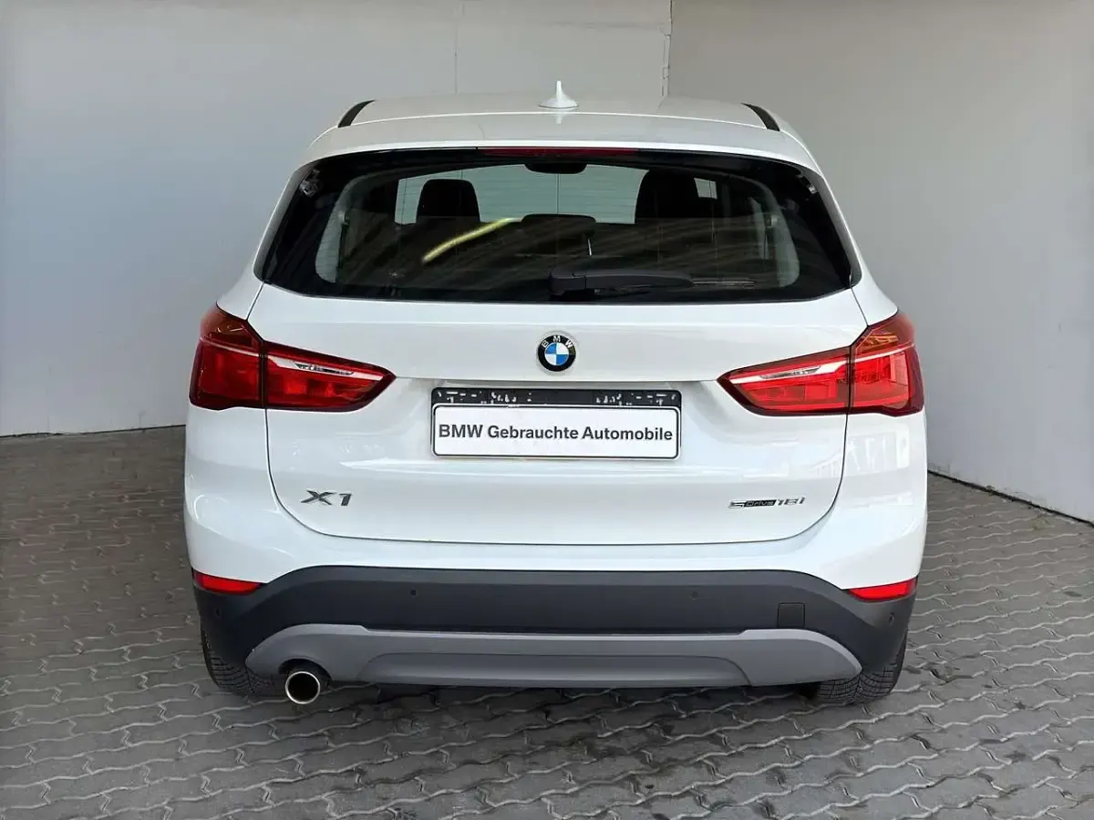 Gebraucht BMW X1 Advantage 140 PS (102 kW) 2019 Weiß SUV