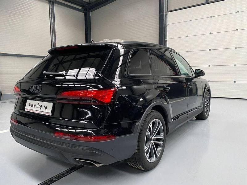 Gebraucht Audi Q7 252 PS (185 kW) 2024 Schwarz SUV