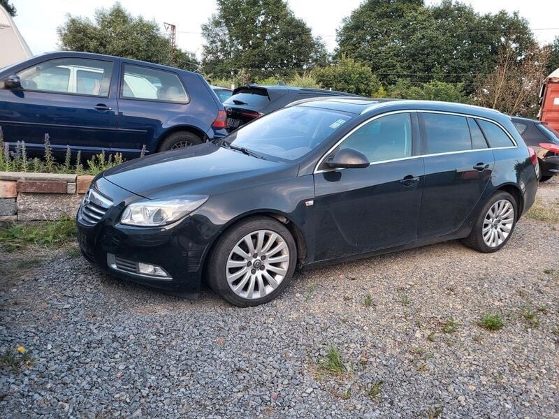 Grau Gebraucht 2012 Opel Insignia Sport Kombi | 2.700 € (Superpreis) - Bild 1/4