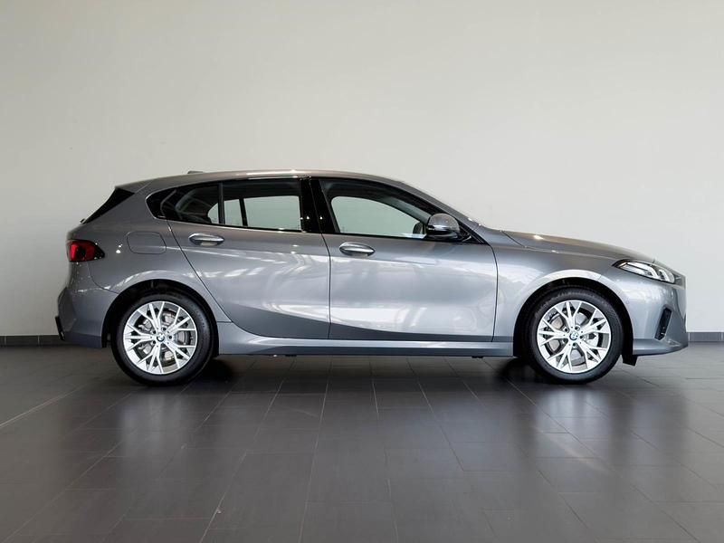 Grau Gebraucht 2025 BMW 120 Kleinwagen | 31.850 € (Superpreis) - Bild 1/4