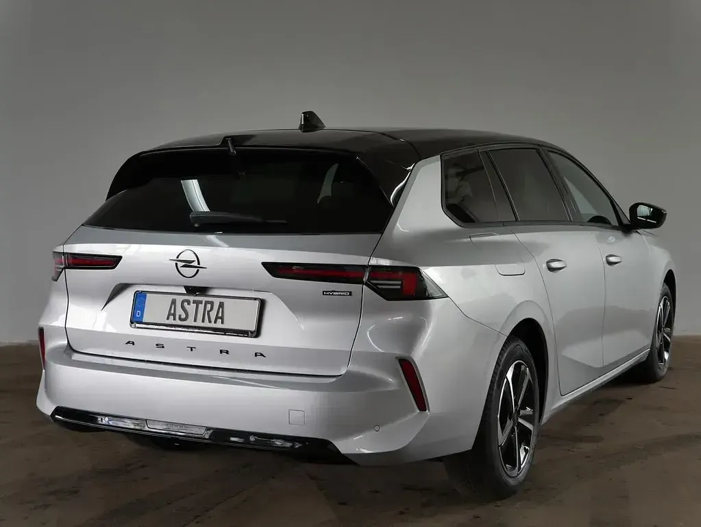 Neu Opel Astra 145 PS (106 kW) 2026 Silber Kombi