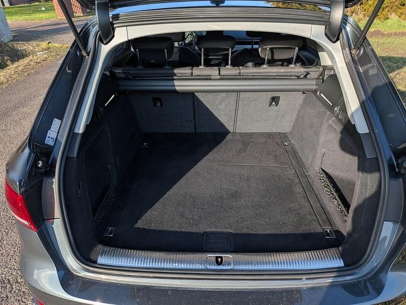 Gebraucht Audi A4 Sport 150 PS (110 kW) 2016 Grau Kombi