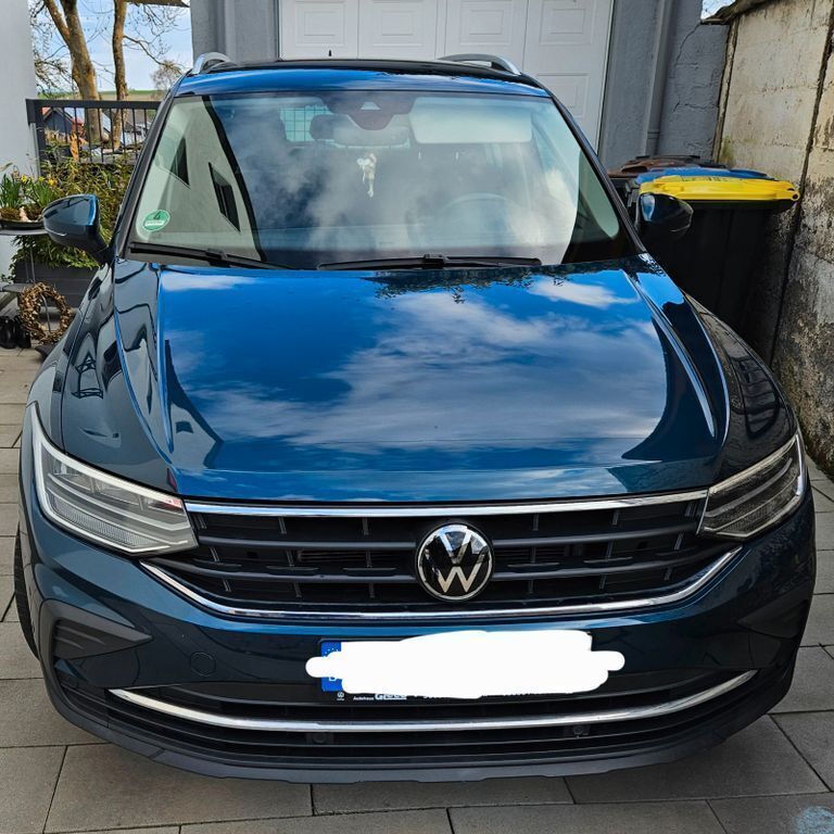 Blau Gebraucht 2020 VW Tiguan United SUV | 22.999 € - Bild 1/4