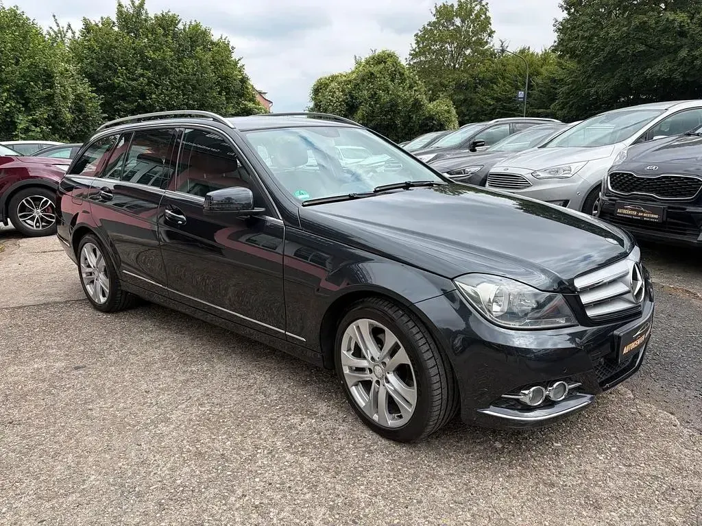 Gebraucht Mercedes C200 184 PS (135 kW) 2012 Schwarz Kombi