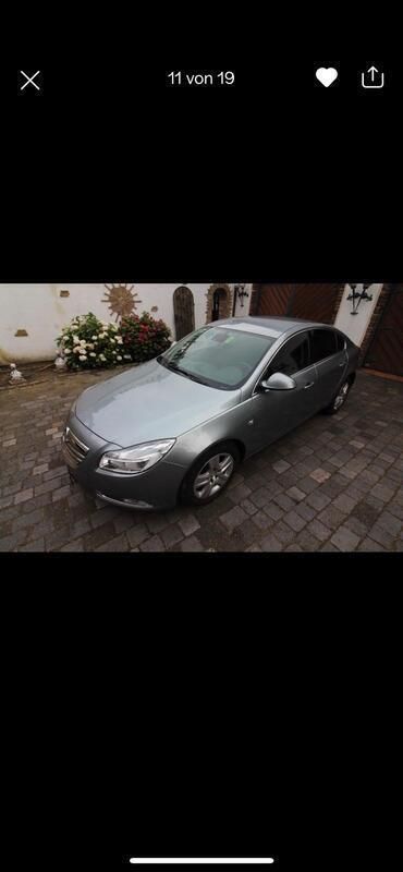 Silber Gebraucht 2011 Opel Insignia Limousine | 8.900 € (Teuer) - Bild 1/4
