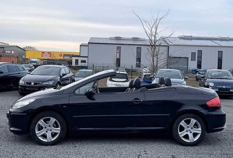 Schwarz Gebraucht 2006 Peugeot 307 CC Filou Cabrio | 2.950 € (Fairer Preis) - Bild 1/4