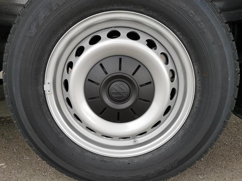 Neu VW Crafter 140 PS (102 kW) 2026 Indiumgrau metallic Van