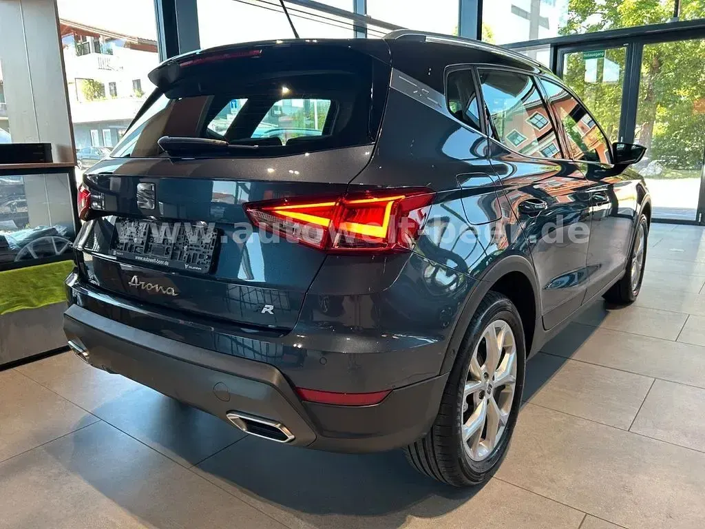 Gebraucht Seat Arona FR 116 PS (85 kW) 2024 Grau SUV