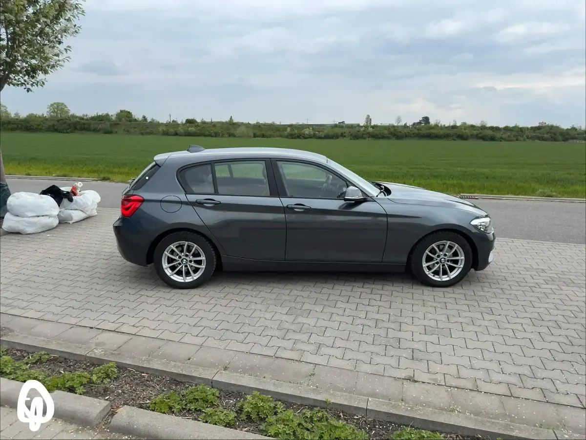 Occasion BMW 116 Efficient Dynamics 116 ch (85 kW) 2017 Gris Citadine