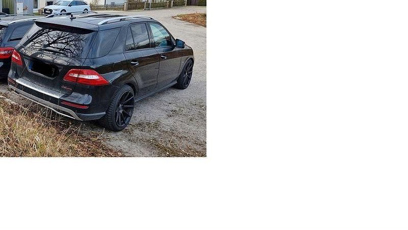 Gebraucht Mercedes ML350 258 PS (189 kW) 2012 Schwarz SUV