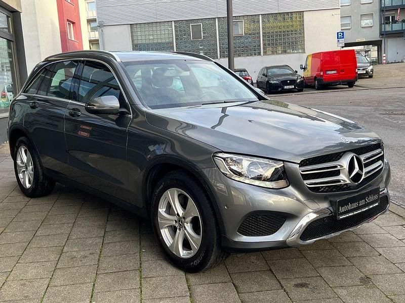 Gebraucht Mercedes GLC250 211 PS (155 kW) 2019 Grau SUV