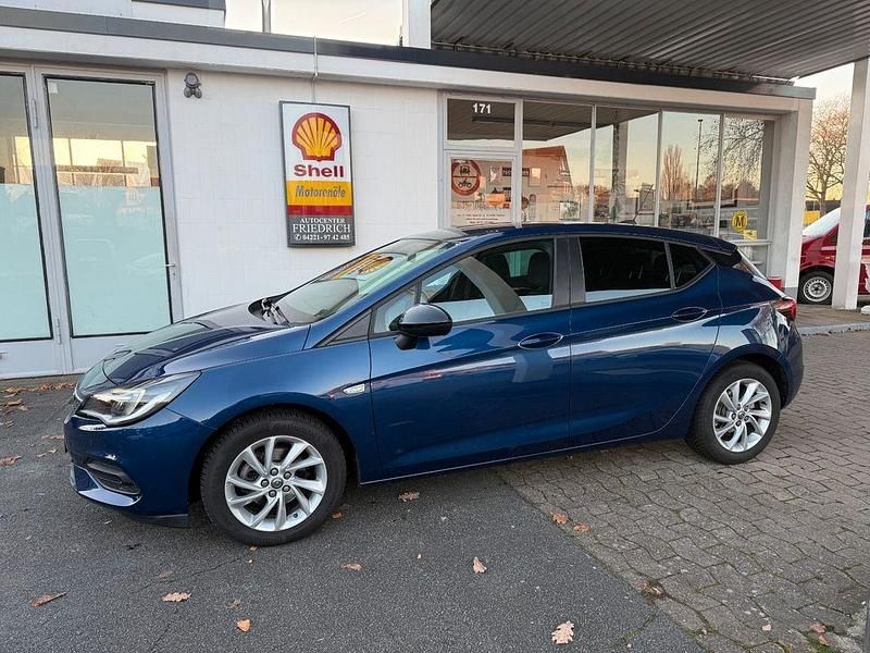 Gebraucht Opel Astra 110 PS (80 kW) 2021 Blau Limousine