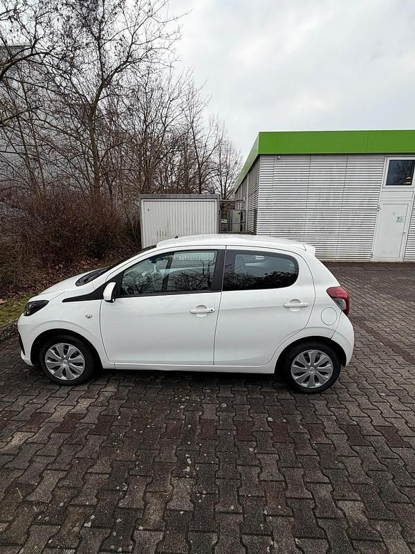 Gebraucht Peugeot 108 69 PS (50 kW) 2017 Weiß Kleinwagen