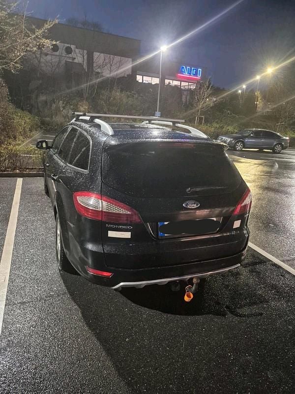 Gebraucht Ford Mondeo 140 PS (102 kW) 2009 Schwarz Kombi