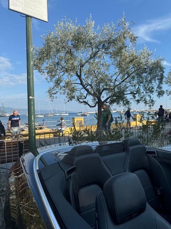 Gebraucht Mercedes E250 Avantgarde 204 PS (150 kW) 2011 Schwarz Cabrio