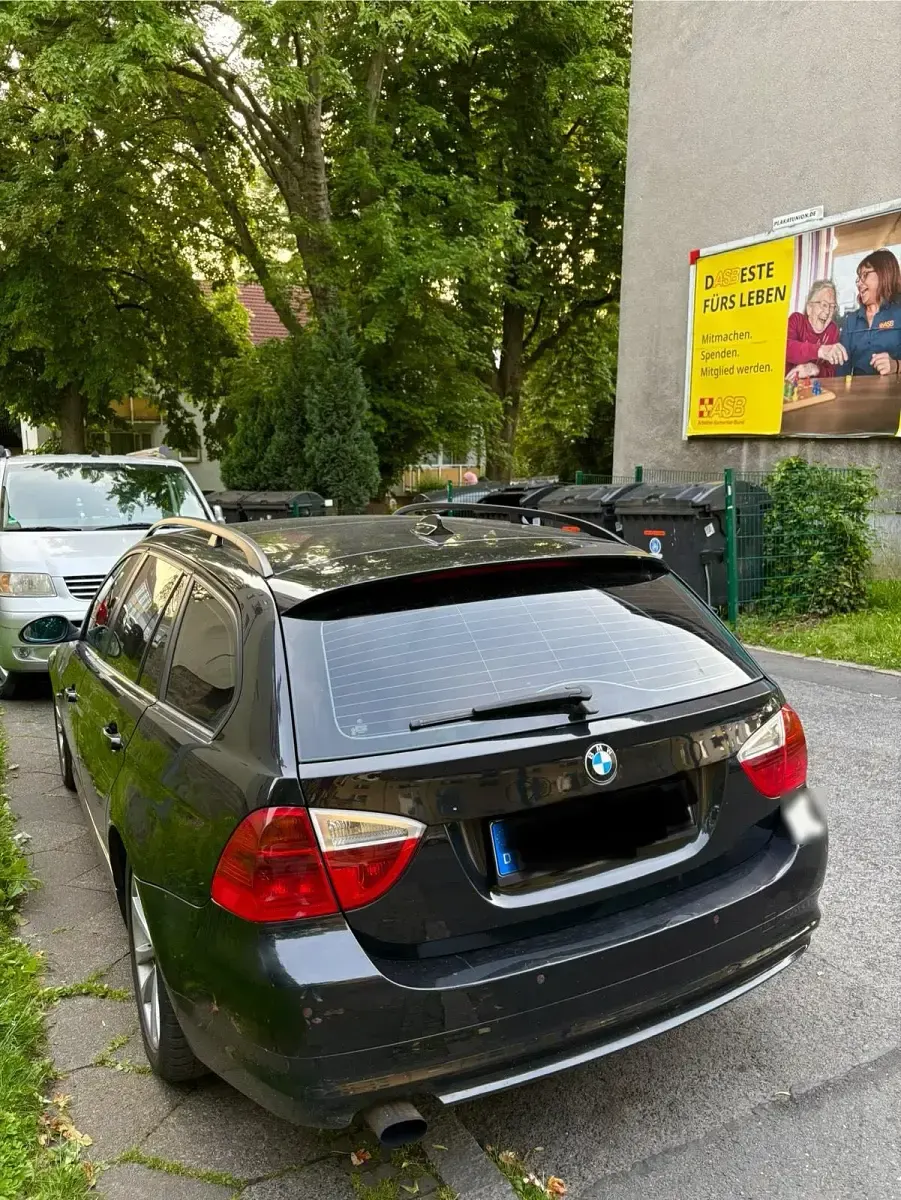 Gebraucht BMW 320 163 PS (119 kW) 2006 Schwarz Kombi