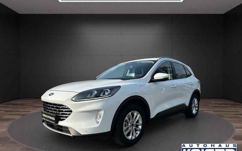 Weiß Gebraucht 2021 Ford Kuga Titanium SUV | 20.500 € (Fairer Preis) - Bild 1/4