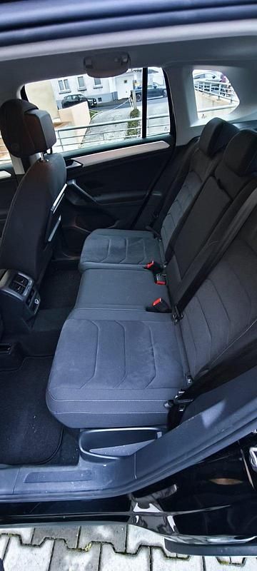 Gebraucht VW Tiguan 125 PS (91 kW) 2018 Schwarz SUV