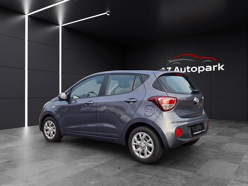 Gebraucht Hyundai i10 YES! 87 PS (63 kW) 2019 Grau Kleinwagen