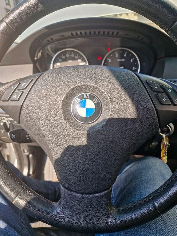 Gebraucht BMW 523 190 PS (139 kW) 2008 Silber Limousine