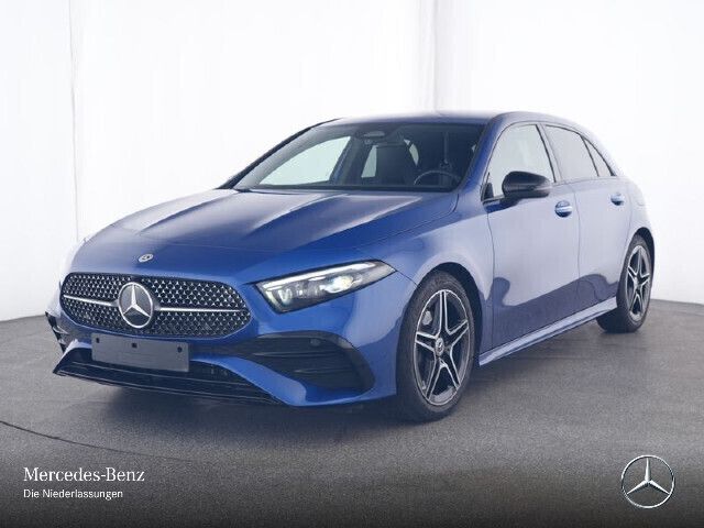 Blau Gebraucht 2024 Mercedes A200 AMG Kleinwagen | 32.490 € (Fairer Preis) - Bild 1/4
