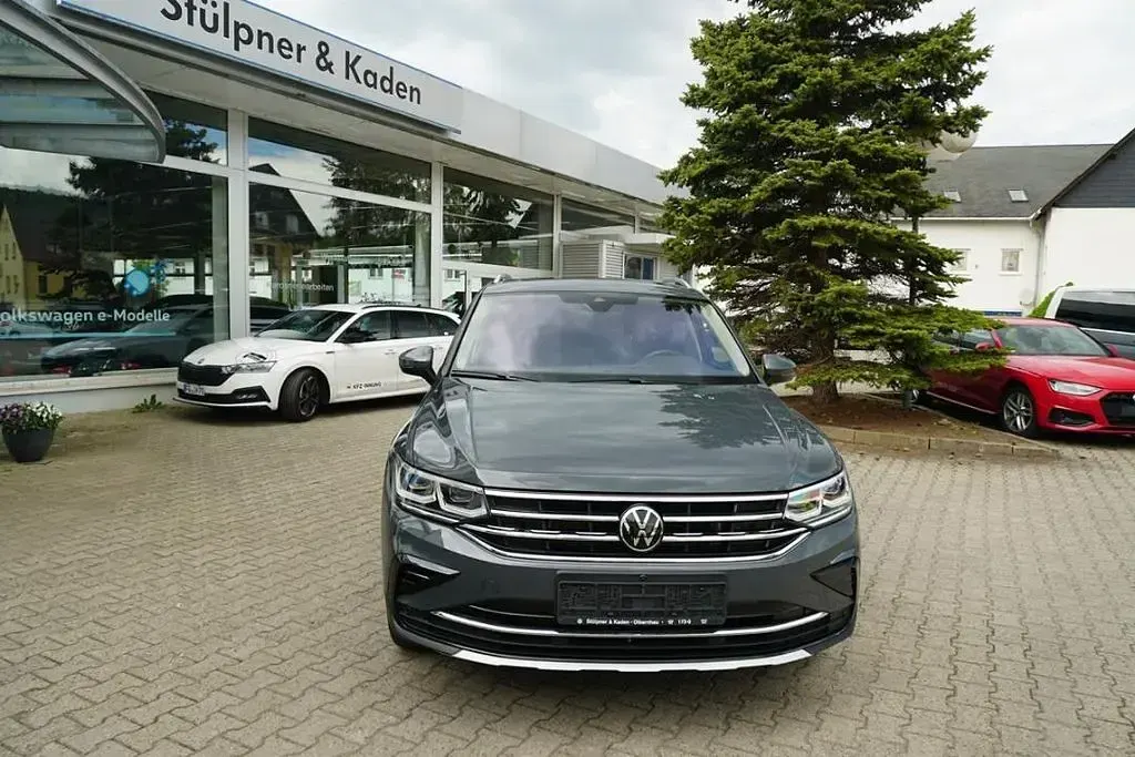 Używany VW Tiguan Elegance 200 KM (147 kW) 2023 Szary SUV
