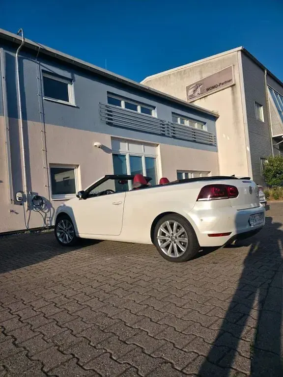 Gebraucht VW Golf Cabriolet 105 PS (77 kW) 2012 Weiß Cabrio